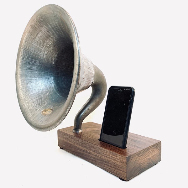 Acoustic Speaker, iPhone Speaker, Atwater Kent Speaker, Wireless Speaker, iPhone Amplifier, iPhone Amp, iPhone Stand, iPhone Dock, 10142001