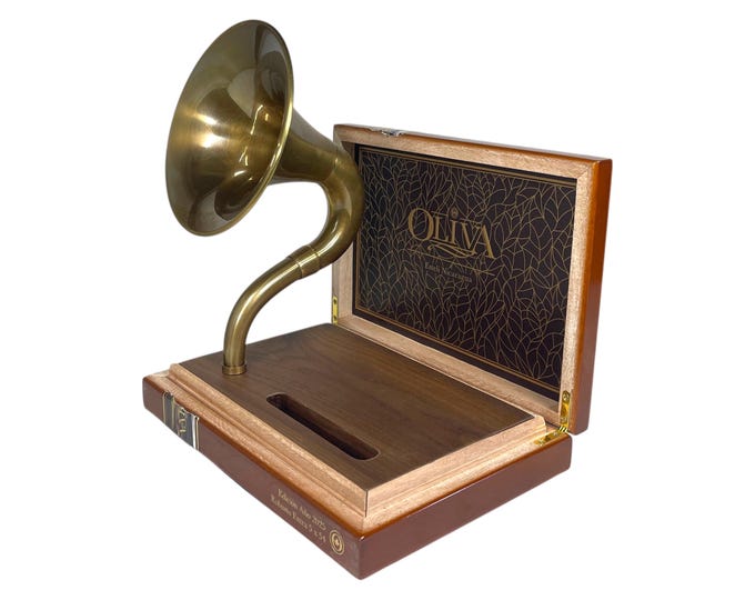 Oliva Cigar Box Phone Amplifier, Acoustic iPhone Speaker S16