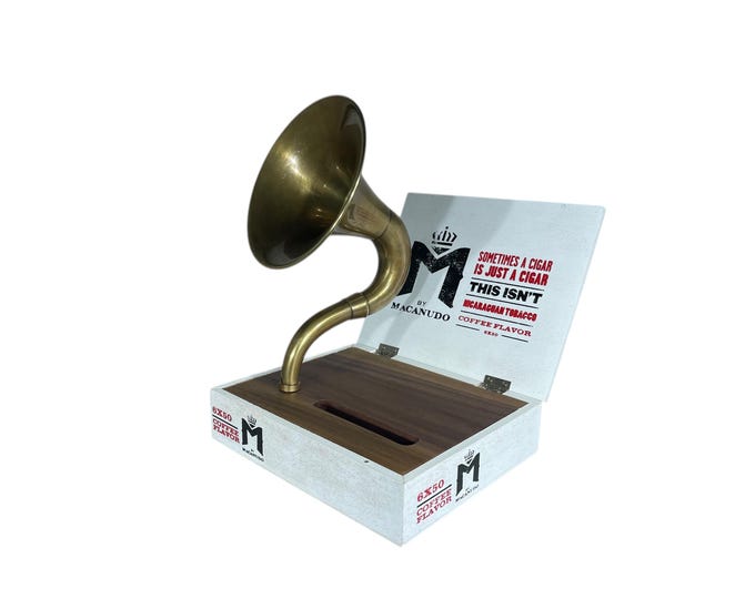 Macanudo Cigar Box Phone Amplifier, Acoustic iPhone Speaker S16