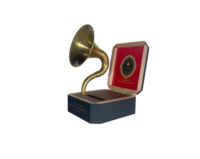 Black Diamond J.C. Newman Cigar Box Phone Amplifier, Acoustic iPhone Speaker S12
