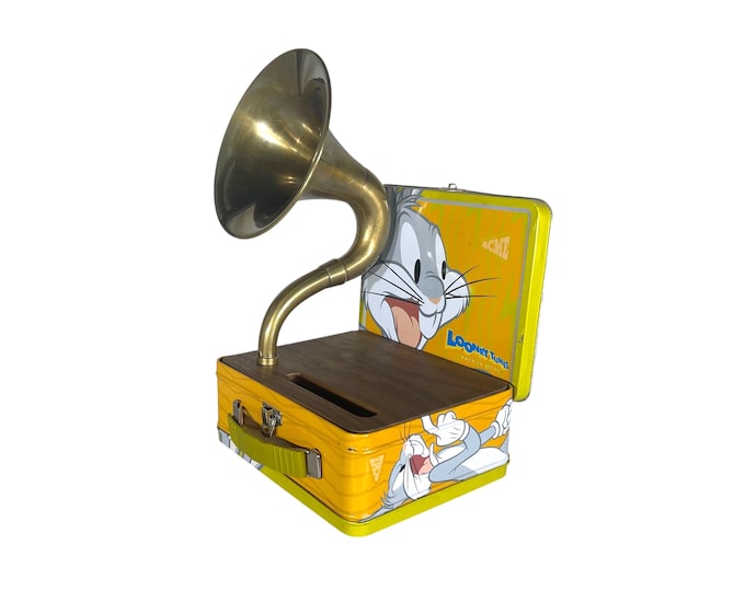1998 Bugs Bunny Looney Tunes LunchBox Phone Amplifier, Acoustic iPhone Speaker, Lunch Box Speaker S6