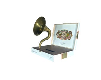 My Father Cigar Box Phone Amplifier, Acoustic iPhone Speaker S12