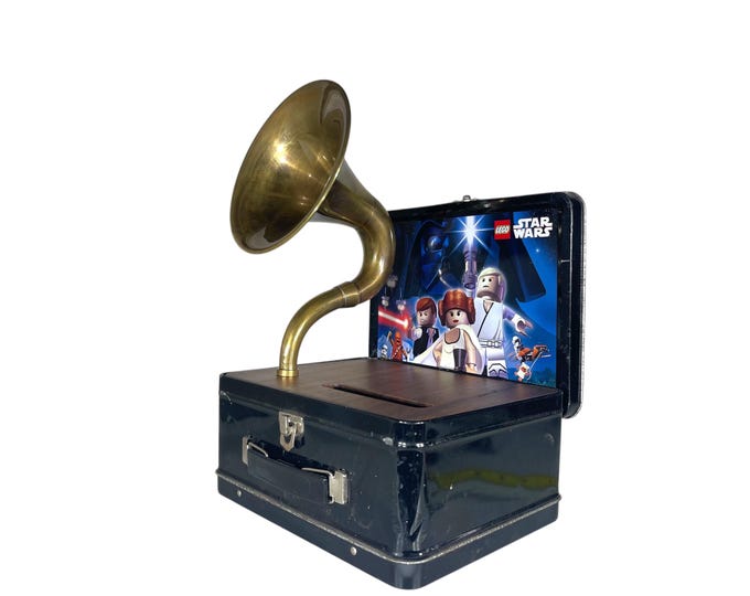 2007 Lego Star Wars LunchBox Phone Amplifier, Acoustic iPhone Speaker, Lunch Box Speaker S12