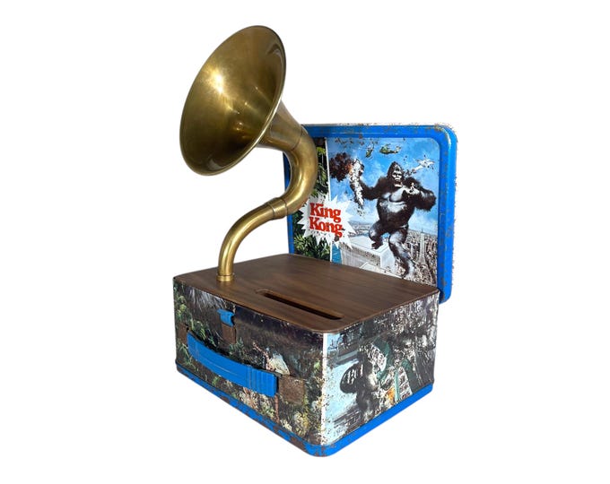 1979 King Kong LunchBox Phone Amplifier, Acoustic iPhone Speaker, Lunch Box Speaker S11