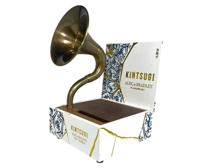 Kintsugi Cigar Box Phone Amplifier, Acoustic iPhone Speaker S13