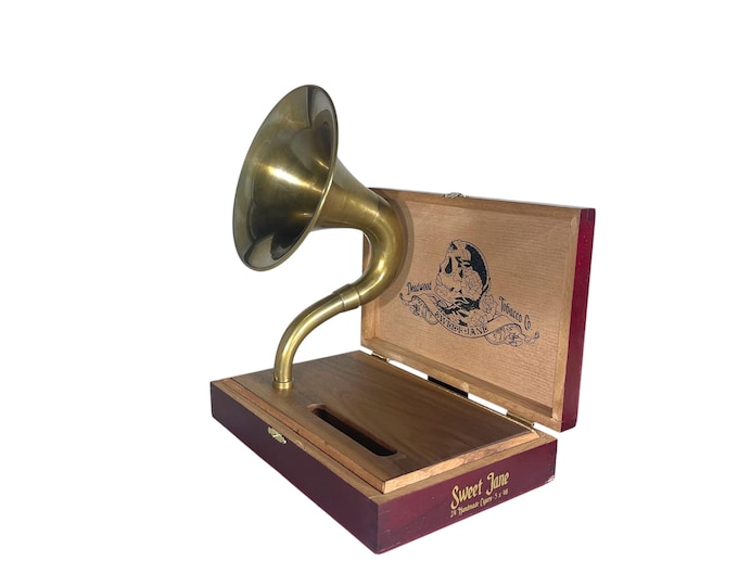 Sweet Jane Cigar Box Phone Amplifier, Acoustic iPhone Speaker, Deadwood Tobacco Company S14