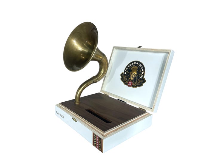 Knuckle Sandwich Cigar Box Phone Amplifier, Acoustic iPhone Speaker S14