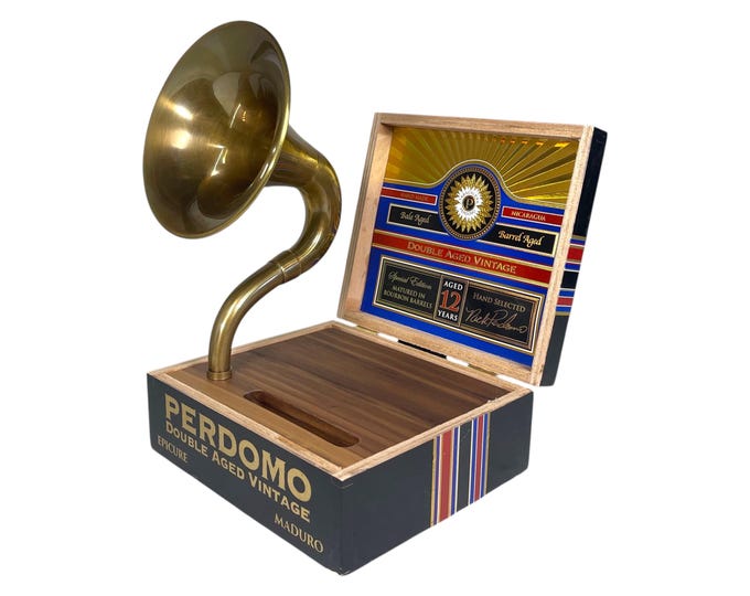 Perdomo Cigar Box Phone Amplifier, Acoustic iPhone Speaker S16