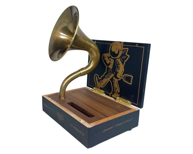 Room 101 Johnny Tobacconaut Cigar Box Phone Amplifier, Acoustic iPhone Speaker S14