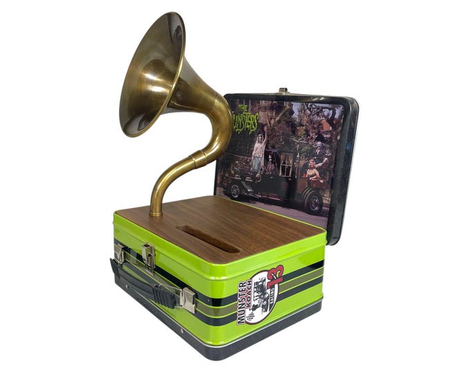 2022 The Munsters LunchBox Phone Amplifier, Acoustic iPhone Speaker, Lunch Box Speaker S17