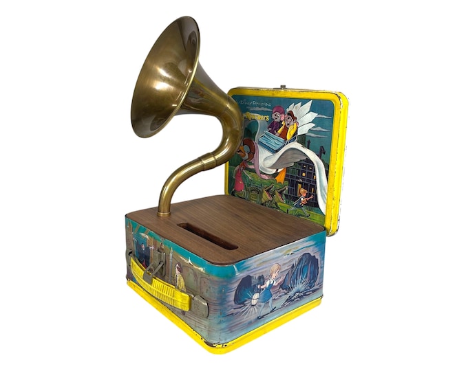 1977 The Rescuers LunchBox Phone Amplifier, Acoustic iPhone Speaker, Lunch Box Speaker S21