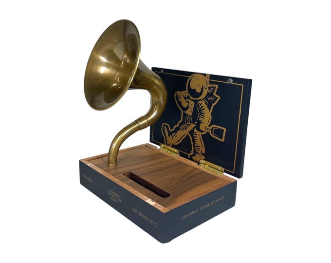 Room 101 Johnny Tobacconaut Cigar Box Phone Amplifier, Acoustic iPhone Speaker S15