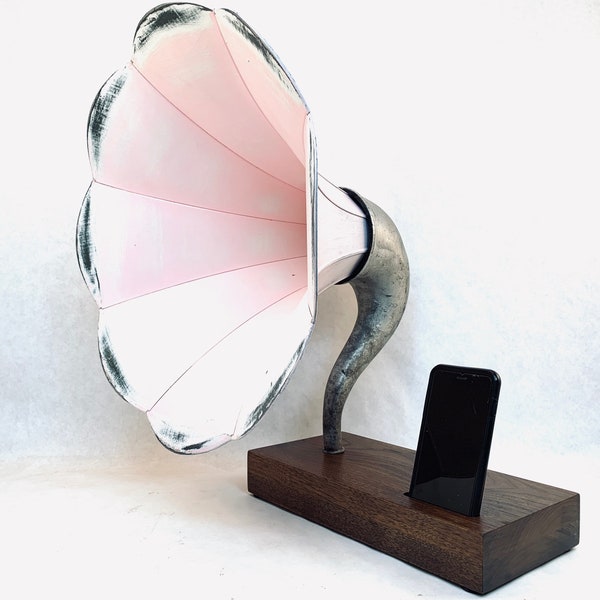 Acoustic Speaker, iPhone Speaker, Gramophone Speaker, Phonograph Speaker, iPhone Amplifier, iPhone Amp, iPhone Stand, iPhone Dock, 10092003