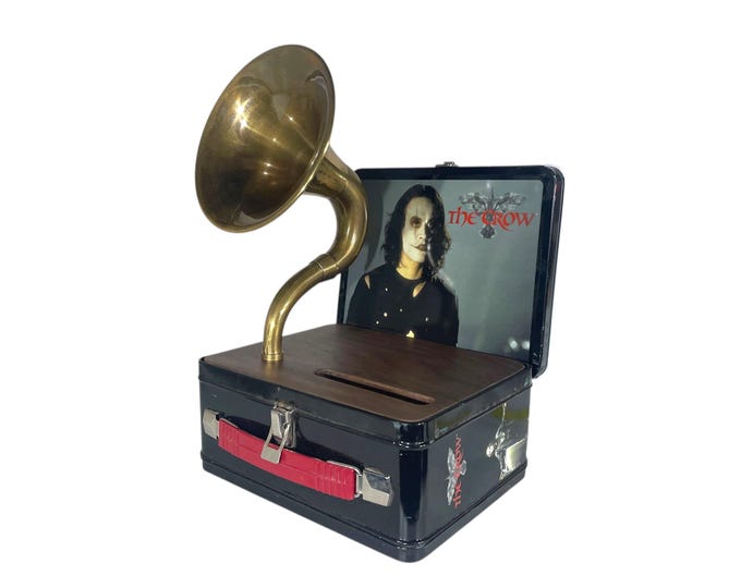 2001 The Crow LunchBox Phone Amplifier, Acoustic iPhone Speaker, Lunch Box Speaker S13