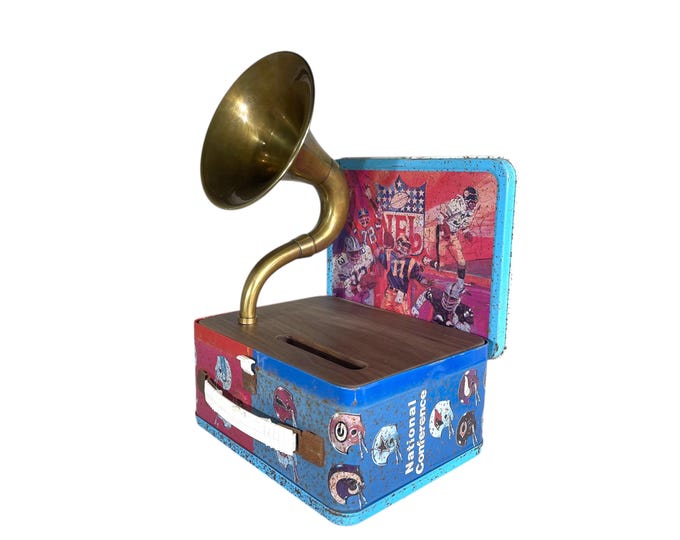 1978 NFL LunchBox Phone Amplifier, Acoustic iPhone Speaker, Lunch Box Speaker S11