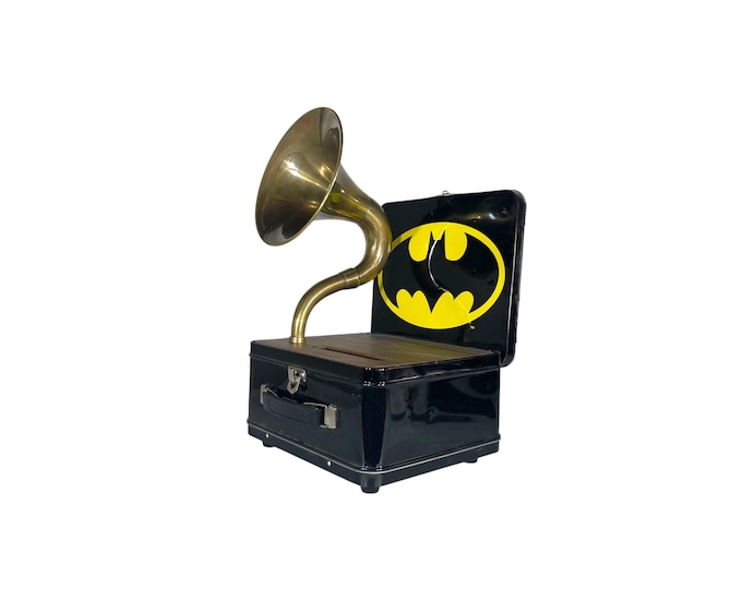 2010 Batman LunchBox Phone Amplifier, Acoustic iPhone Speaker, Lunch Box Speaker S12