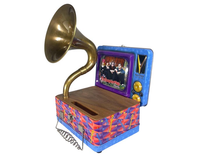 2002 The Osboerne Family LunchBox Phone Amplifier, Acoustic iPhone Speaker, Lunch Box Speaker S15
