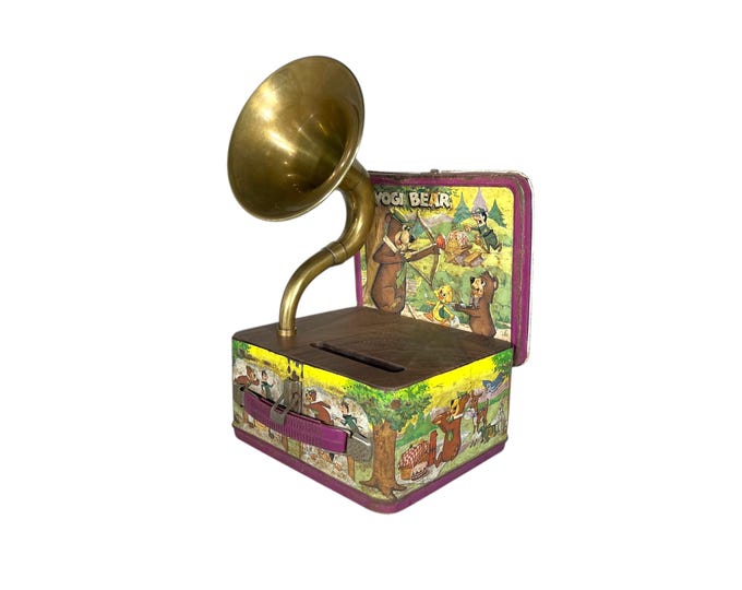 1974 Yogi Bear LunchBox Phone Amplifier, Acoustic iPhone Speaker, Lunch Box Speaker S15