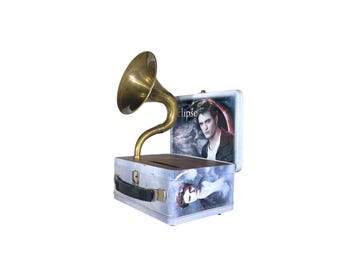 2010 Twilight Eclipse LunchBox Phone Amplifier, Acoustic iPhone Speaker, Lunch Box Speaker S12