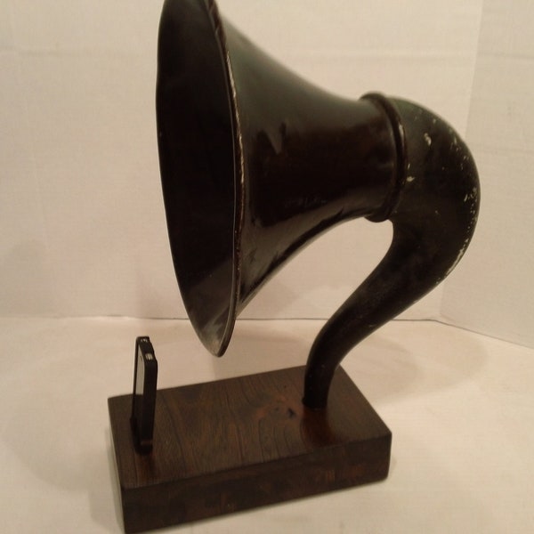 Acoustic  iPhone Speaker Dock Utilizing a Vintage Gramophone Horn -Ready to ship in a week-