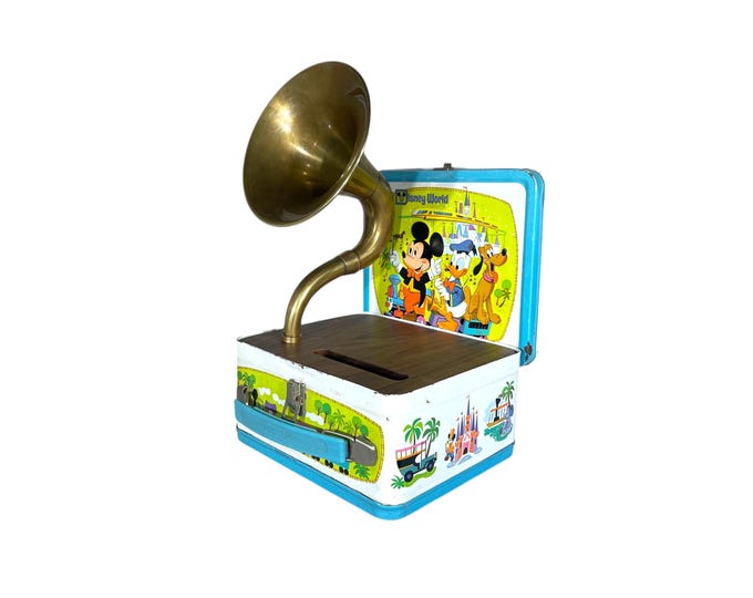 1973 Walt Disney World, Mickey Mouse LunchBox Phone Amplifier, Acoustic iPhone Speaker, Lunch Box Speaker S15