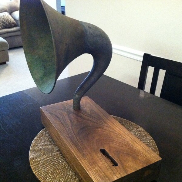 Rare 11 inch Magnavox Acoustic  iPhone Speaker Dock Utilizing a Vintage Antique Gramophone Phonograph Horn -READY to SHIP-