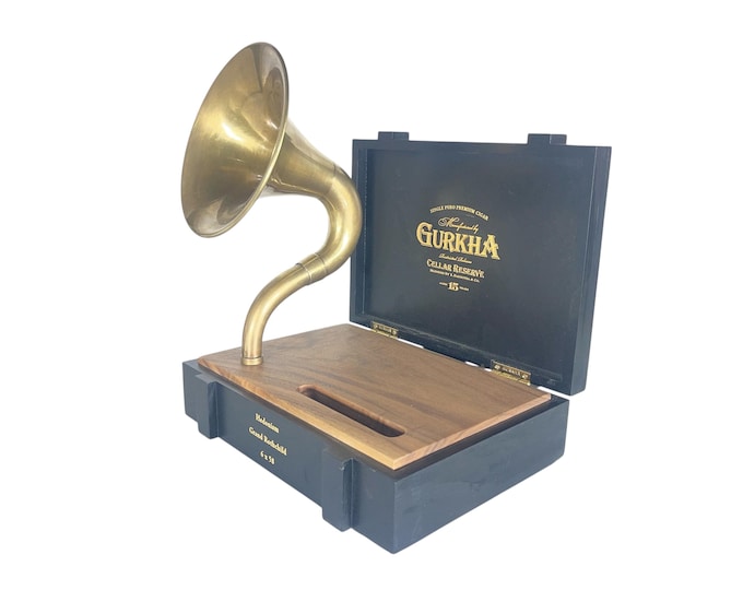 Gurkha Cigar Box Phone Amplifier, Acoustic iPhone Speaker S1