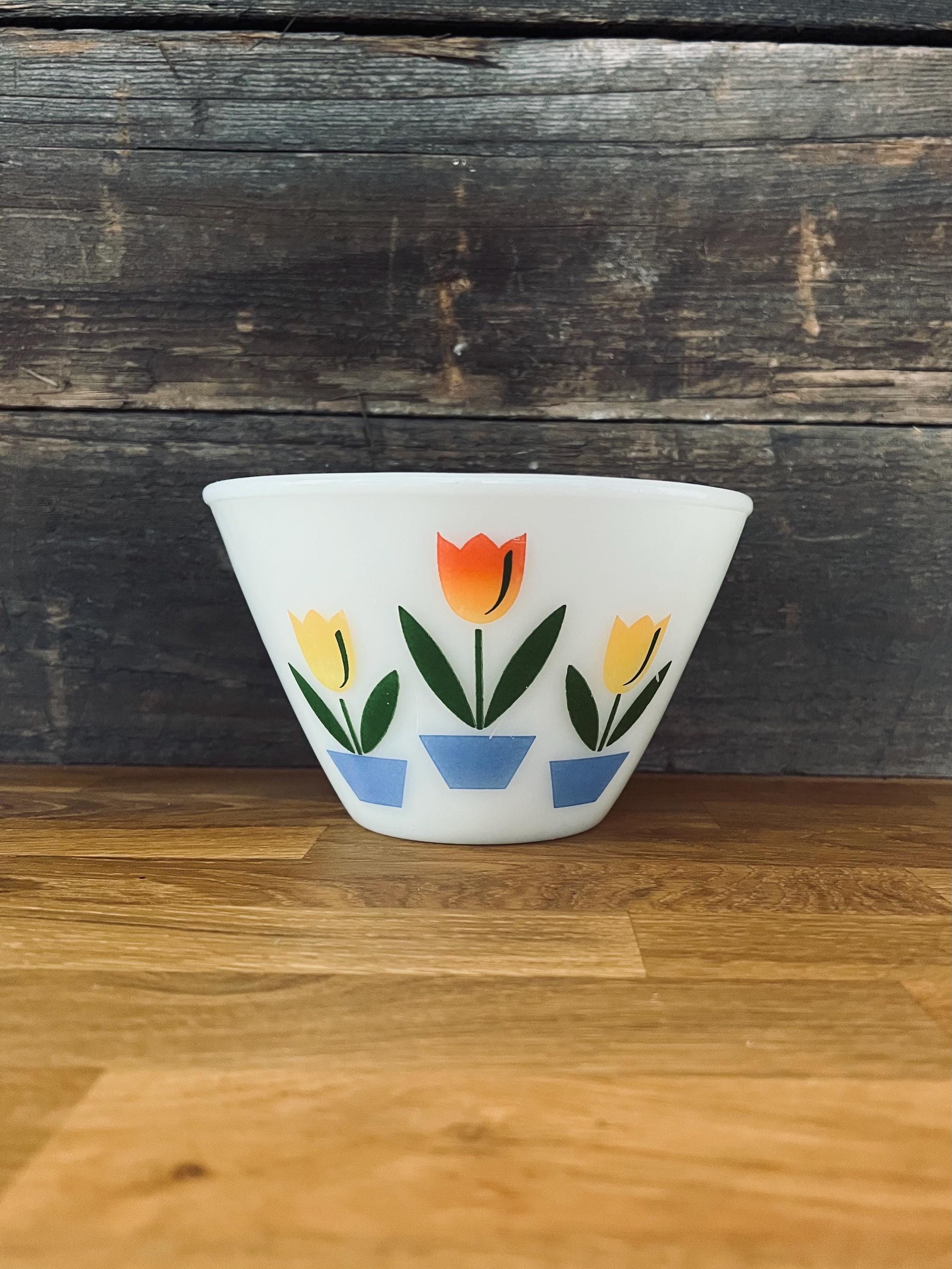 Fire King チューリップデザイン 4個セット Fire-king Tulip Mixing Bowls, Splash-proof 4-pc Set | 1940s–50s