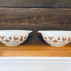 Choice Vintage Pyrex Cinderella Mixing Bowl in Early American.