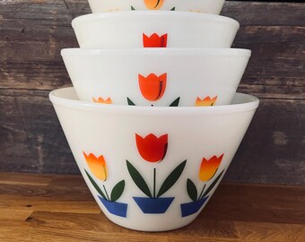 Fire-king Tulip Mixing Bowls, Splash-proof 4-pc Set | 1940s–50s