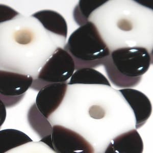 WHITE BLACK  FLOWER-  Handmade Glass Lampwork Beads - Cool Colors Tiny Shaped Flowers Set of 5