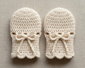 Héritage bébé Scratch Mitaines au crochet modèle PDF, modèle de mitaines pour nouveau-né, téléchargement numérique de mitaines au crochet pour bébé.