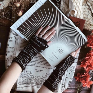 The Night Circus Gloves - Fingerless Gloves Cotton, Arm Warmers Women, Erin Morgenstern, Unisex Gift, Book Lovers Gift, The Circus Arrives