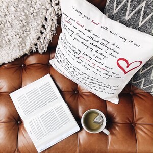 I Carry Your Heart Pillow - E. E. Cummings, Throw Pillow, Book Pillow, Literary Pillow, Book Nook, Book Lover, Books, Reading