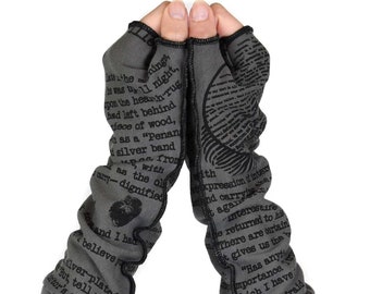 Sherlock Holmes Writing Gloves (SECOND EDITION) - Fingerless Gloves, Arm Warmers, Sir Arthur Conan Doyle, Booklover Gift