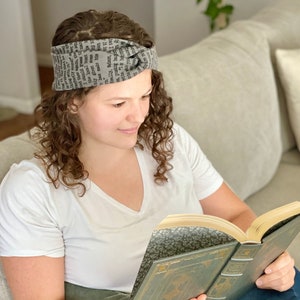 Sherlock Holmes Headband - Sir Arthur Conan Doyle, Cozy Cotton Headband, Bookish Twist Knot Headband, Reader Gift, Teacher Gift, Booklover