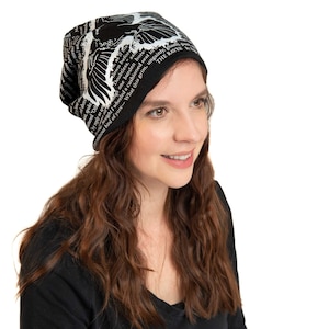 Czapka Raven Book Beanie - Edgar Allan Poe, Czapka Slouch Beanie, Czapka bawełniana, Czapka Bookish Beanie, Prezent dla czytelnika, Prezent dla nauczyciela, Prezent dla miłośnika książek, Prezent literacki