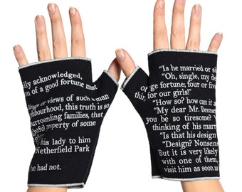 Pride And Prejudice Fingerless Italian Wool Gloves - Jane Austen, Navy Gloves, Reader and Writer Gift, Soft Medium-weight Fabric, Cashmere