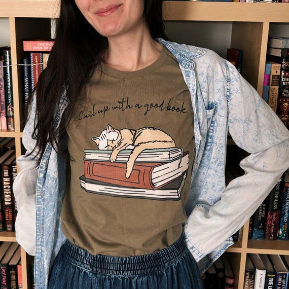 Cat & Book Lover Tee - Women's Combed Cotton Shirt