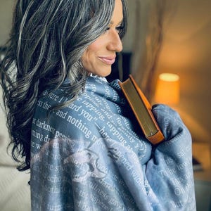 May include: A rectangular wooden sign, distressed for a rustic look, bearing the handwritten text "Welcome to our home". The sign is designed for welcoming guests and is suitable for both indoor and outdoor settings.