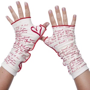 Winnie-the-Pooh Writing Gloves