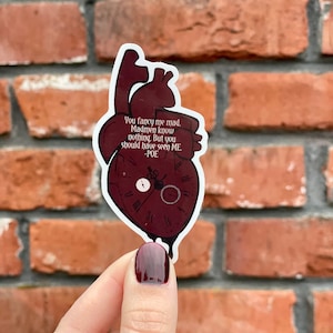 Der verräterische Herz-Aufkleber – Edgar Allan Poe, Buchliebhaber + literarischer Aufkleber, buchhafter Vinyl-Aufkleber für Laptop und Wasserflasche, Bücherwurm-Geschenk