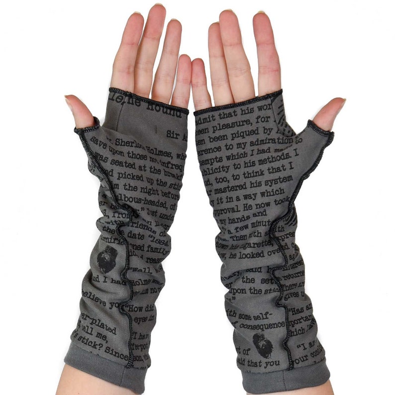 Sherlock Holmes Writing Gloves SECOND EDITION Fingerless Gloves, Arm Warmers, Sir Arthur Conan Doyle, Booklover Gift image 3