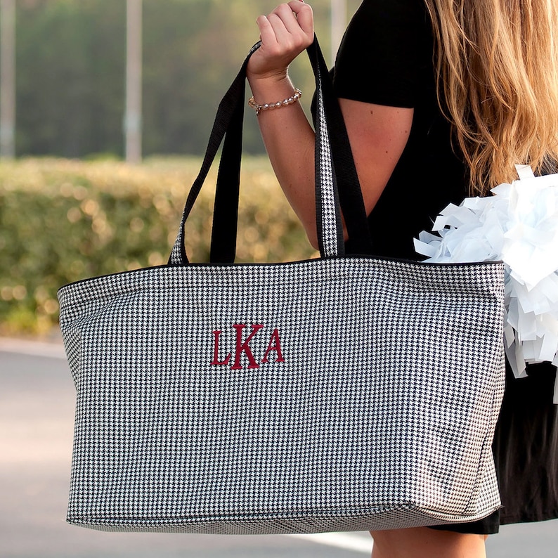 Wedding Party Gifts Monogram Beach Bag Carryall Bag Personalized Tote Bag Personalized Gifts For Her Pool Tote Large Tote With Pockets