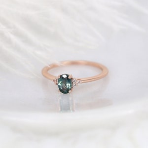 0.70ct Ready to Ship Juniper 14kt Rose Gold Ocean Teal Montana Sapphire Dainty Art Deco Oval Cluster Ring,Unique Sapphire Ring