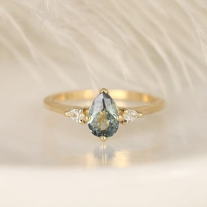 0.85ct Ready to Ship Evette 14kt Solid Gold Chameleon Teal Sapphire Diamond Minimalist 3 Stone Pear Engagement Ring