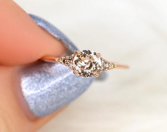 0.85ct Malia 14kt Peach Sapphire Champagne Diamond Cluster Ring,Unique Sapphire Ring,Birthday Gift,September Birthstone,Anniversary Ring