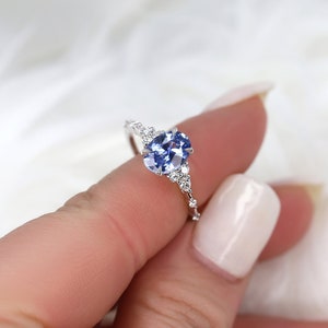 1.85ct Ready to Ship Aspen 14kt White Gold Lavender Cornflower Sapphire Diamond Oval Cluster Ring,Dainty Art Deco Oval Ring,Unique Ring