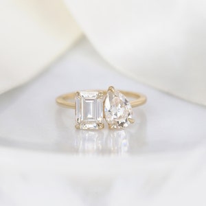 3.25cts Gemini 8x6mm 9x6mm 14kt Gold Moissanite Toi Et Moi Ring,Two Stone Engagement Ring,Promise Ring,Anniversary Ring,Unique Ring image 1