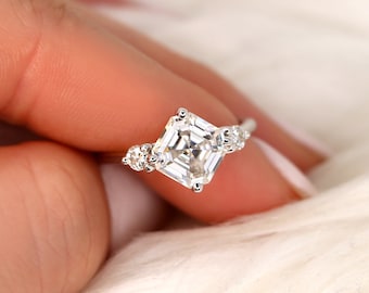 2.20cts Maxine 8mm 14kt Moissanite Kite Set Asscher Cut Three Stone Ring,Unique Wedding Ring,Compass Set Ring,Anniversary Ring,Push Present